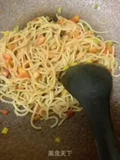 Make Crayfish noodles step 6