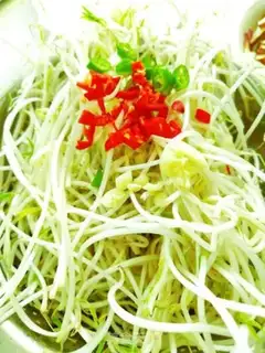 Make Green bean sprouts step 0