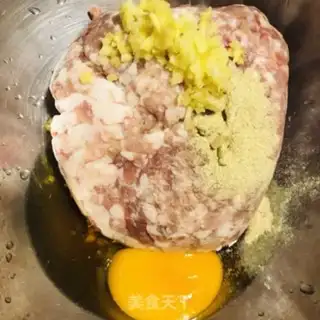 Make All-powered meat sauce step 0