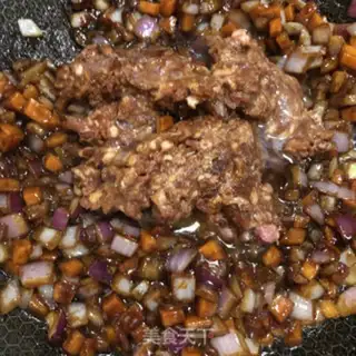 Make All-powered meat sauce step 9