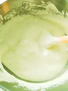 Make # Fancy cake rolls # step 13