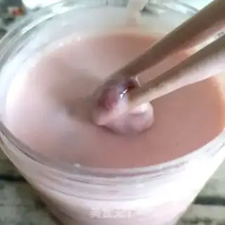 Make Cherry yogurt cream step 5