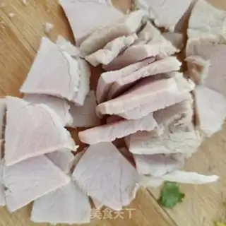 Make Pork tomato egg soup step 1
