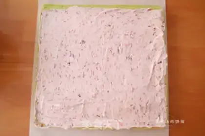Make Pistol and plum rolls step 6