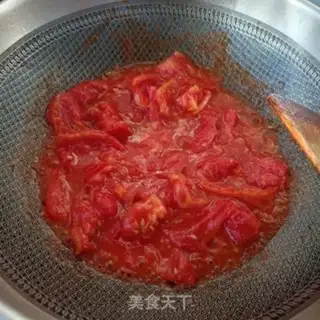 Make Pork tomato egg soup step 4