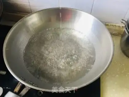 Make Onion oil broccoli step 0