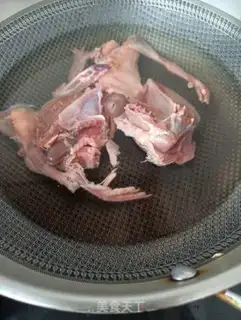 Make Willow mushroom pigeon soup step 2