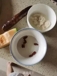 Make Scrambled melon varnished sausage step 0