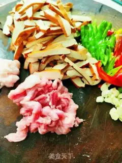 Make Doudou fried meat step 1
