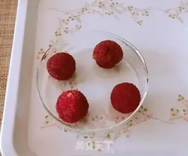 Make Fruit and sand yogurt step 2