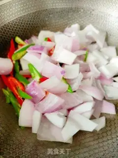 Make Onion fried eggs step 5