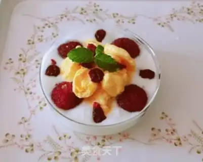 Make Fruit and sand yogurt step 6