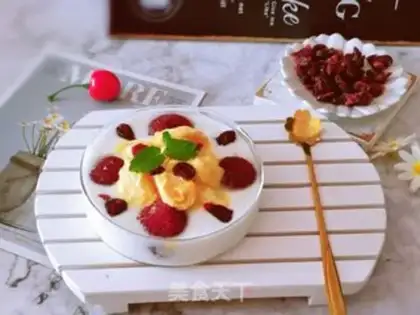 Make Fruit and sand yogurt step 7