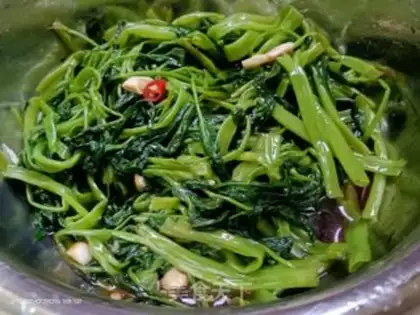 Make Garlic cabbage step 7