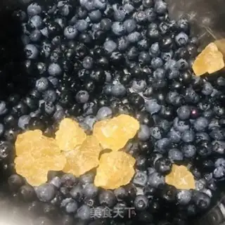 Make Blueberry sauce step 2