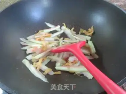 Make Squeeze and fry watermelon step 3