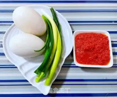 Make Shrimp, goose and egg step 3
