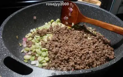 Make Beef paste for Lima beans step 4