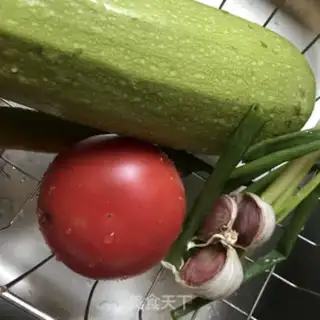 Make Tomatoes step 0
