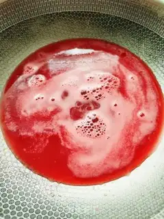 Make Watermelon freezes on milk step 5