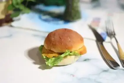 Make Chicken burger step 13