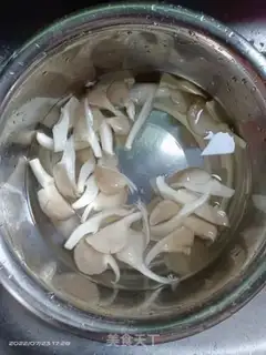 Make Seafood congee step 3