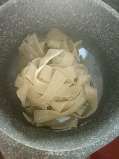Make Spaghetti step 1