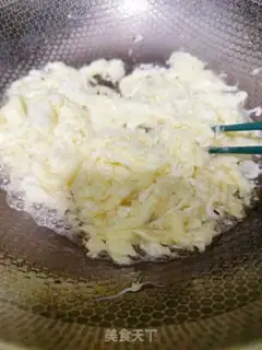 Make Egg fried rice step 1