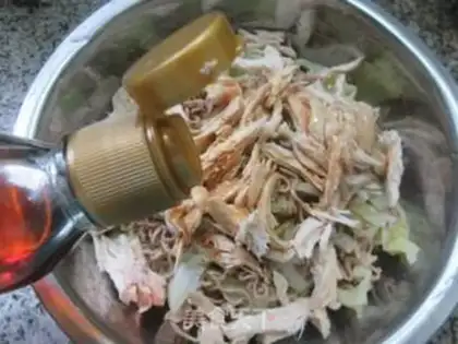 Make Chicken gravy with cabbage and flour step 9