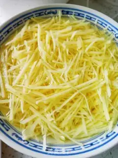 Make Spicy potatoes step 3