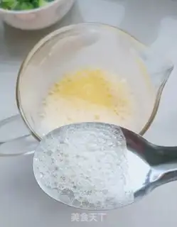 Make ♪ West Blue Flower Steamed Egg Spam ♪ step 1