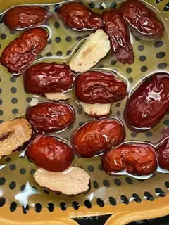Make Red-tree oatmeal milk step 1