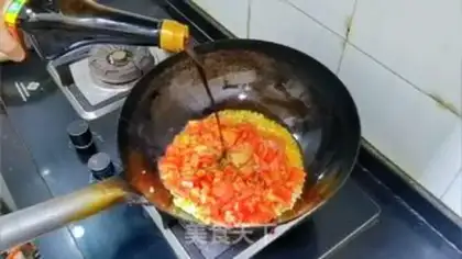 Make Tomato egg knife step 4