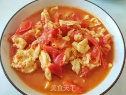 Make Tomato fried eggs step 8