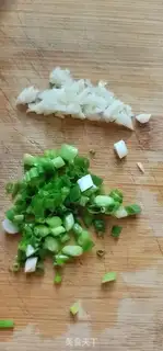Make Squeeze fried eggs step 3
