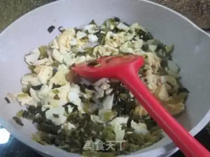 Make Pickles whips fried eggs step 6