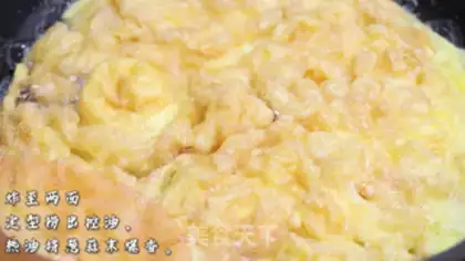 Make Cheese and eggs step 4