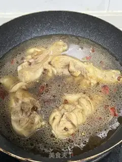 Make Home spicy chickens and potatoes step 3