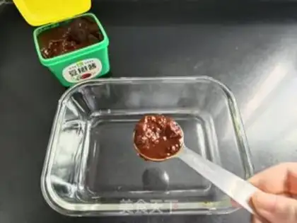 Make Spicy spicy fish step 1
