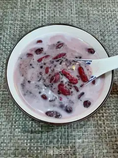 Make Milk and black rice congee step 7
