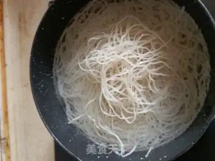 Make Beef pepper rice powder step 2