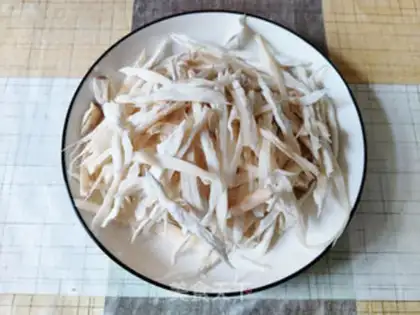 Make The cold hands tore the apricot mushrooms step 1
