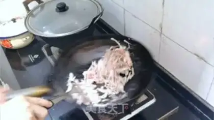 Make Pork bean horned noodles step 2