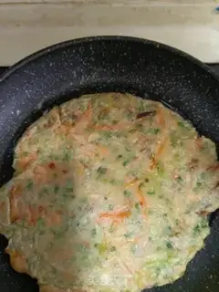 Make Onion veggie pie step 8