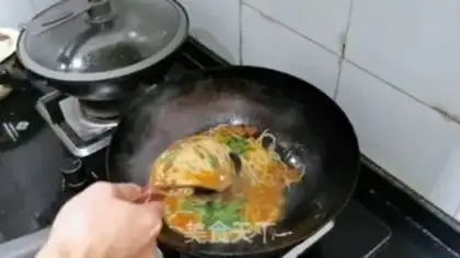 Make Tomato egg shaving noodles step 7