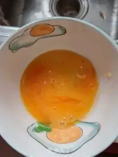 Make Eggs and vegetables step 0