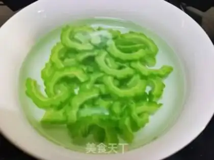 Make A cold, bitter melon step 1