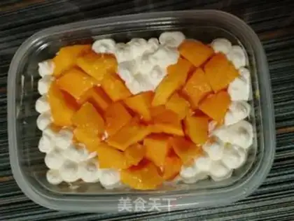 Make Fruit cream box cake step 17