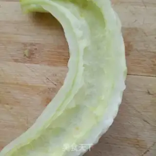 Make Eggs with bitter melons step 1