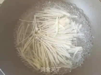Make ♪ Golden fungus spinach ♪ step 3